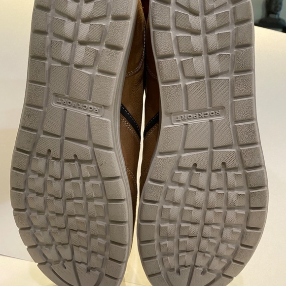 ROCKPORT MEN'S WALKING SHOE - Picture 2 of 4